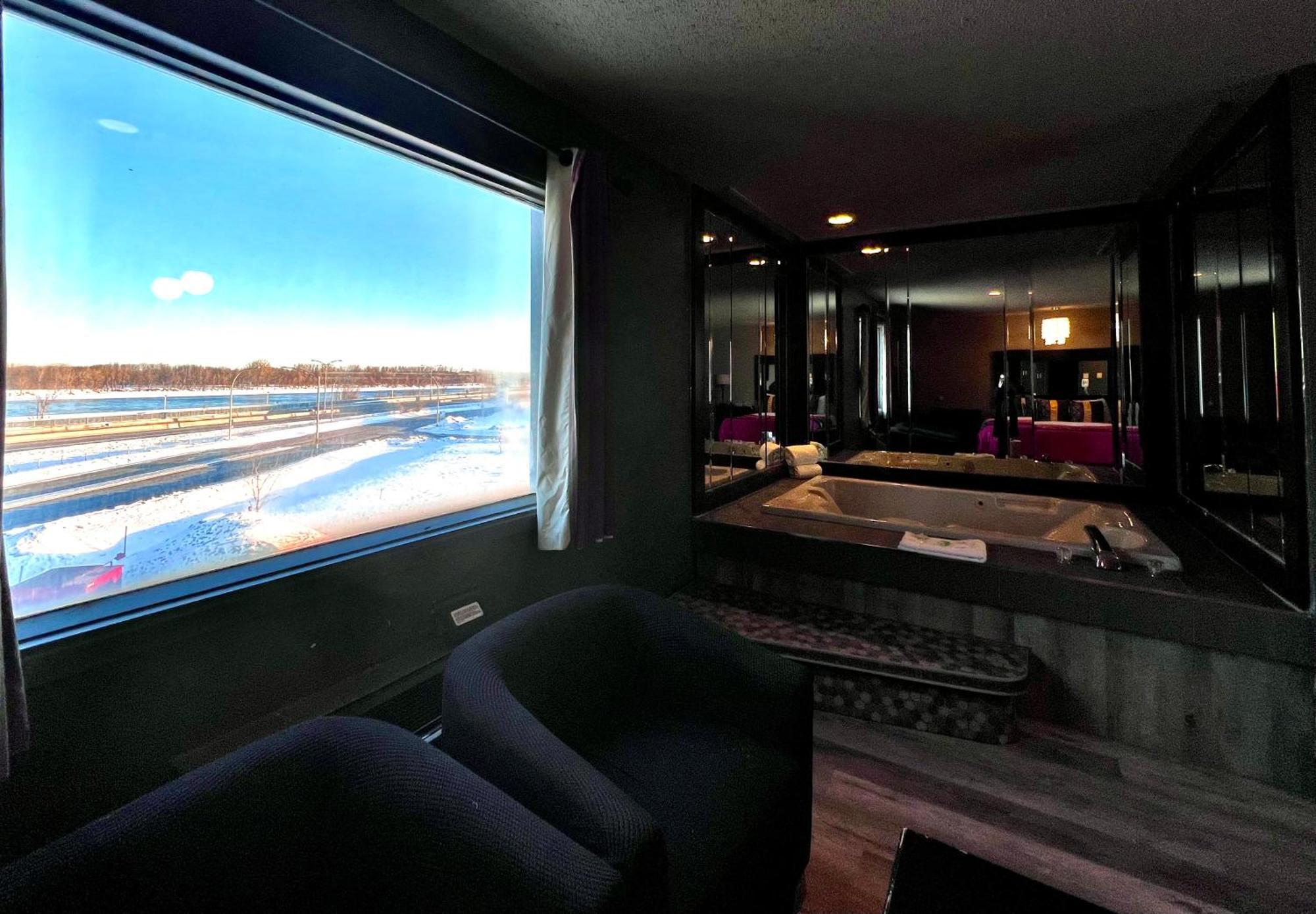 Hotel L'Express Longueuil Room photo