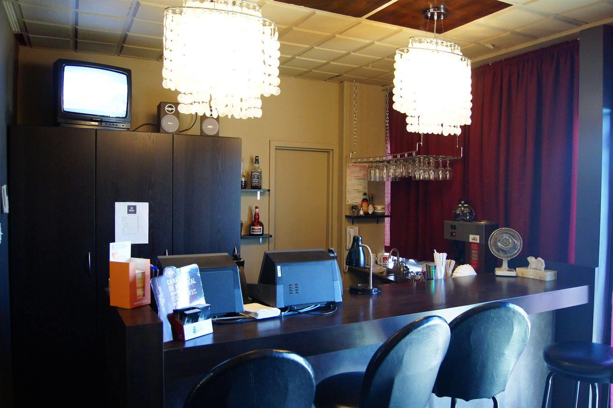 Hotel L'Express Longueuil Exterior photo